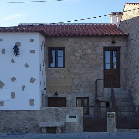 Casa De Sao Miguel * Aldeia de João Pires